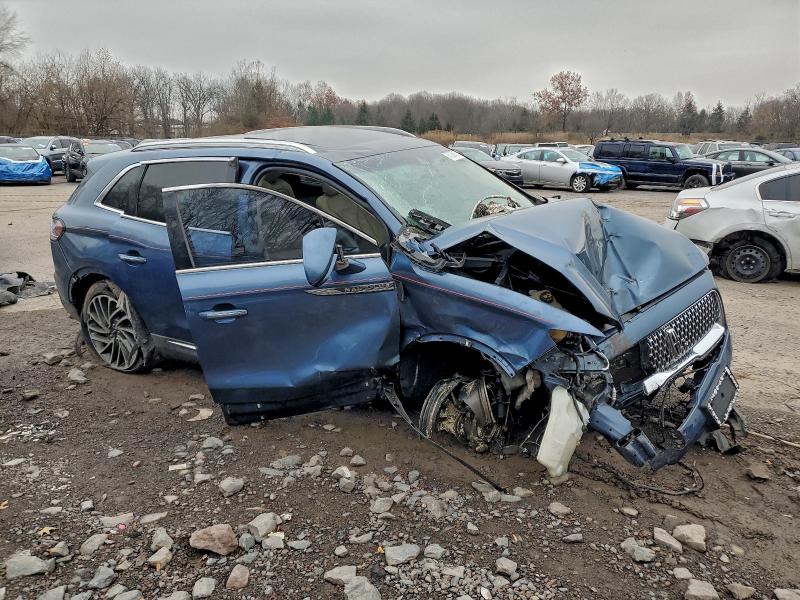 Фото 4 - LINCOLN NAUTILUS