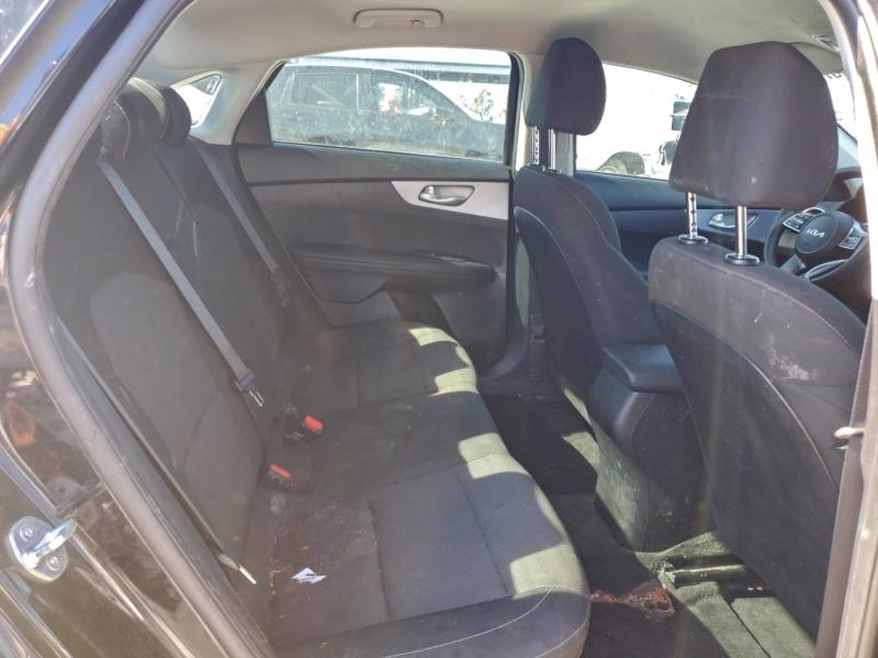 Фото 10 - KIA FORTE