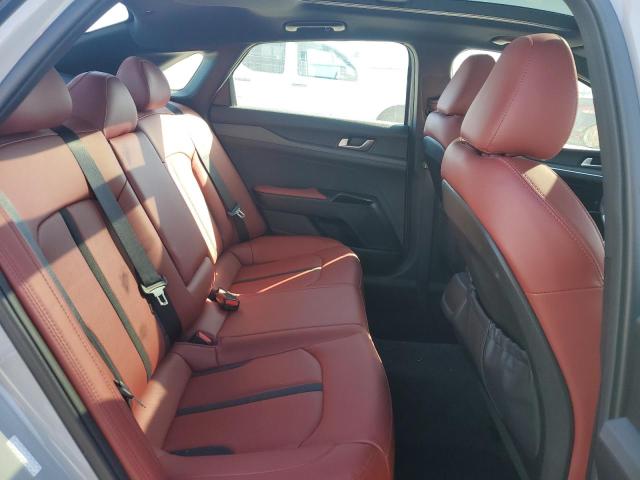 Фото 10 - KIA K5