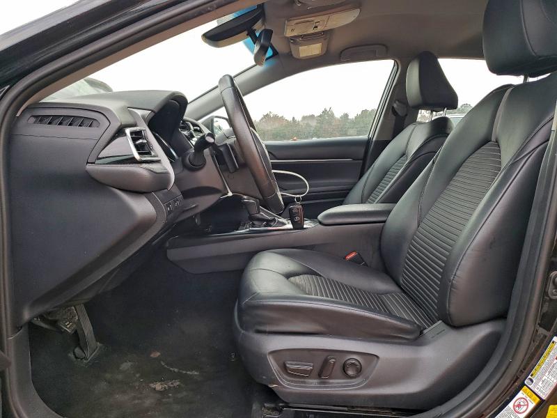 Фото 7 - TOYOTA CAMRY