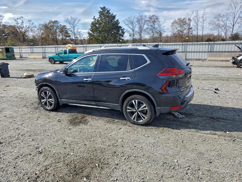 Фото 2 - NISSAN ROGUE