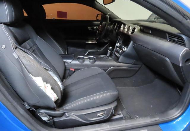 Фото 5 - FORD MUSTANG