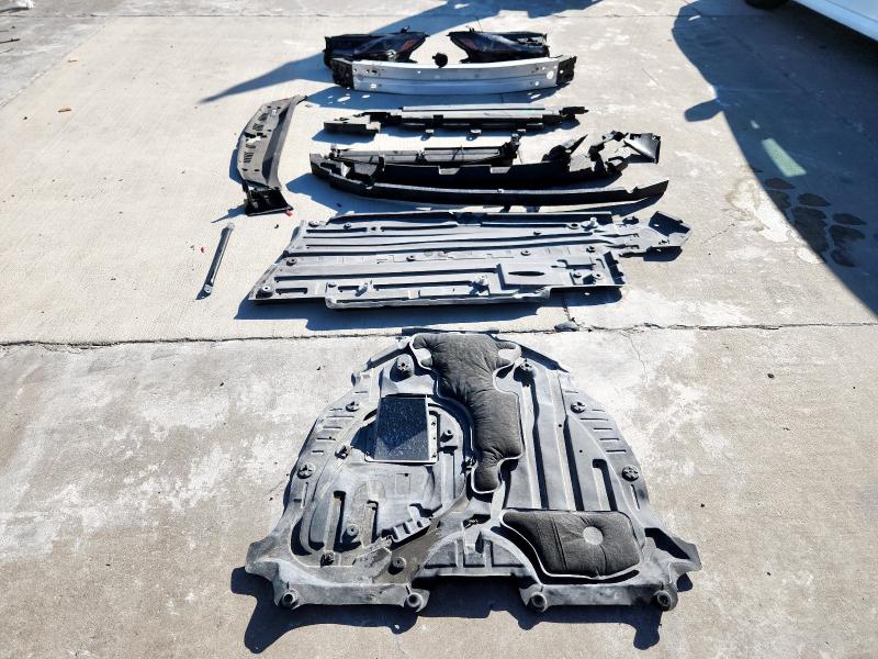 Фото 12 - TOYOTA CAMRY