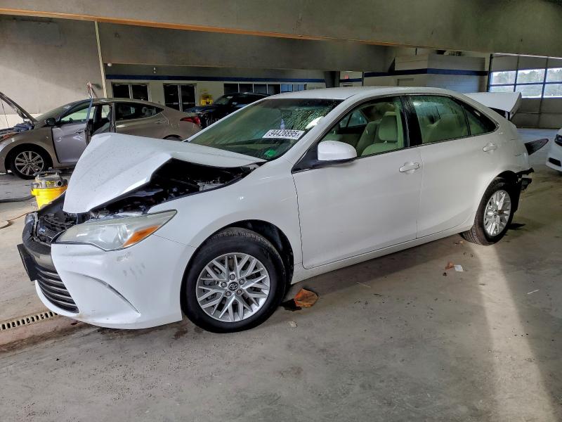 Фото 1 - TOYOTA CAMRY