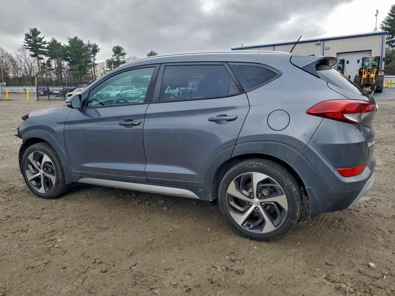Фото 2 - HYUNDAI TUCSON