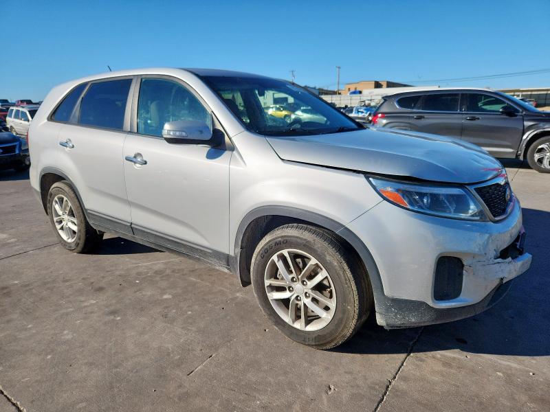Фото 4 - KIA SORENTO