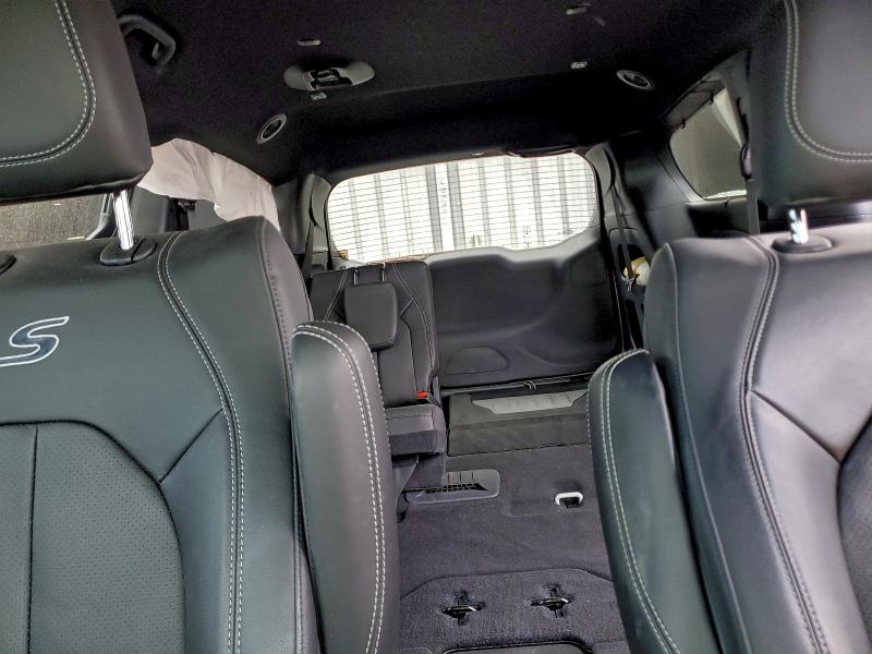 Фото 10 - CHRYSLER PACIFICA