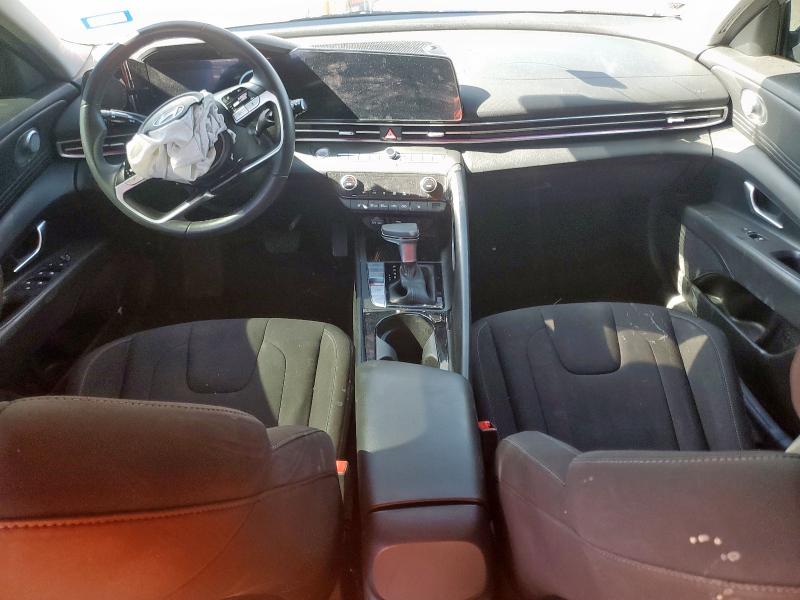 Фото 8 - HYUNDAI ELANTRA