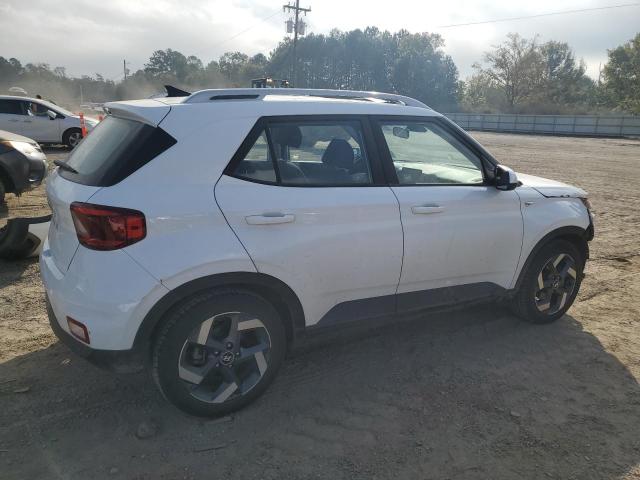 Фото 3 - HYUNDAI VENUE