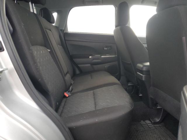 Фото 11 - MITSUBISHI OUTLANDER