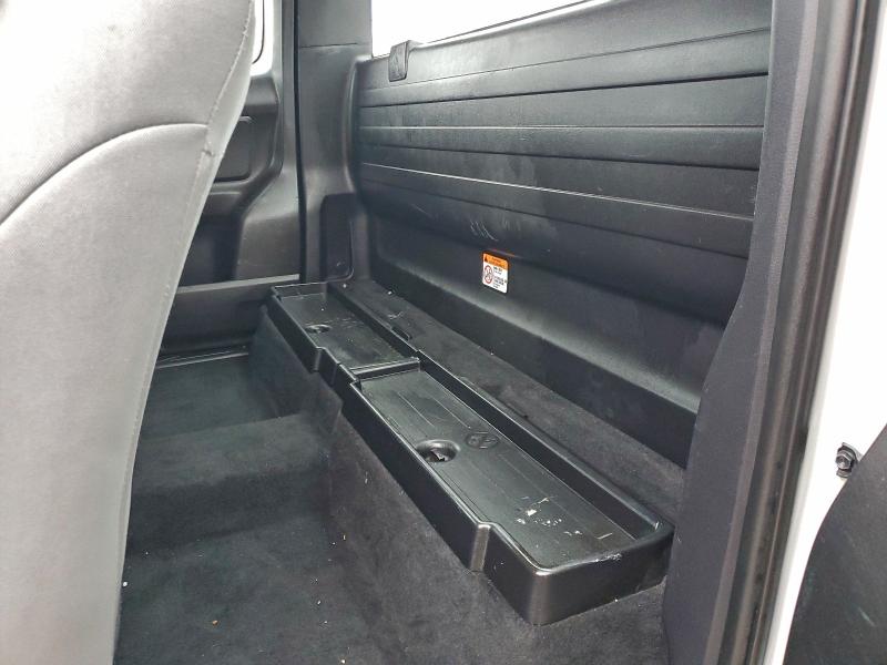 Фото 10 - TOYOTA TACOMA