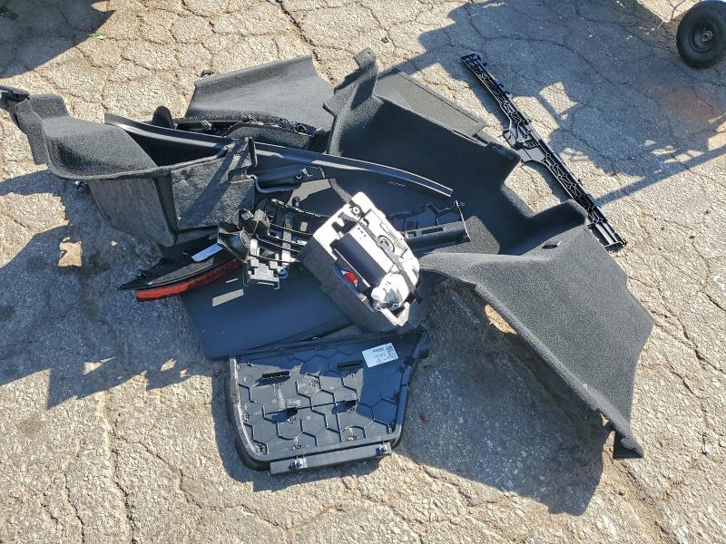 Фото 12 - PORSCHE PANAMERA