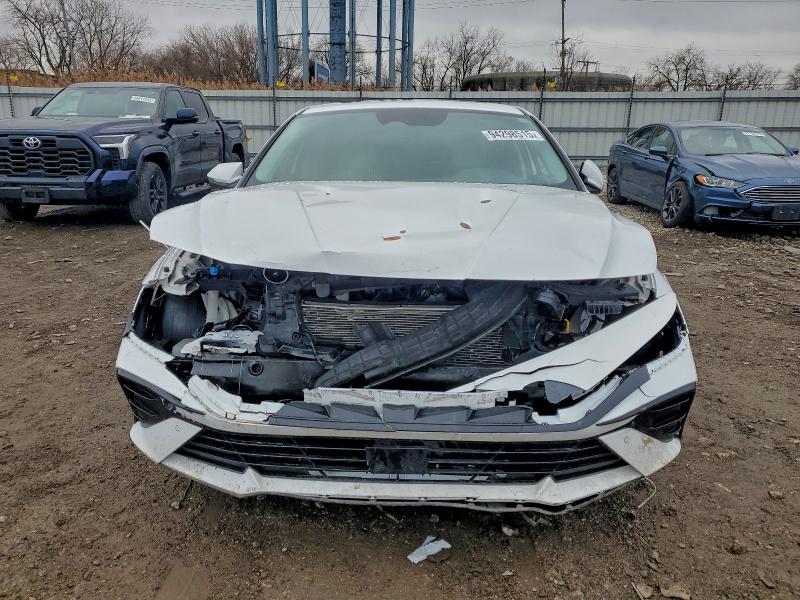 Фото 5 - HYUNDAI ELANTRA