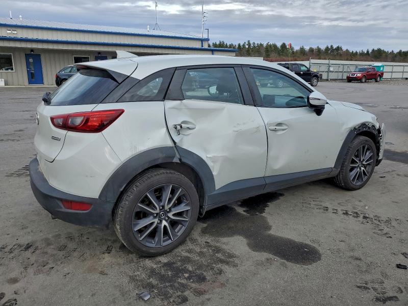 Фото 3 - MAZDA CX-3