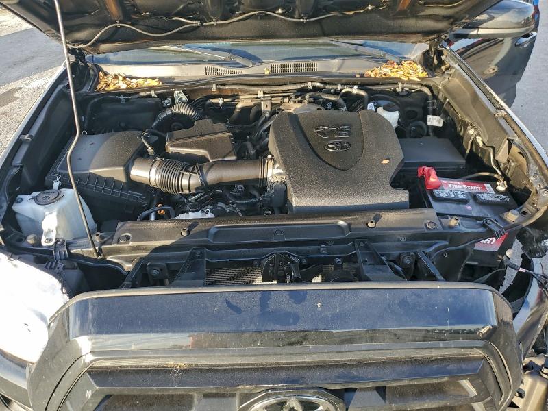 Фото 11 - TOYOTA TACOMA