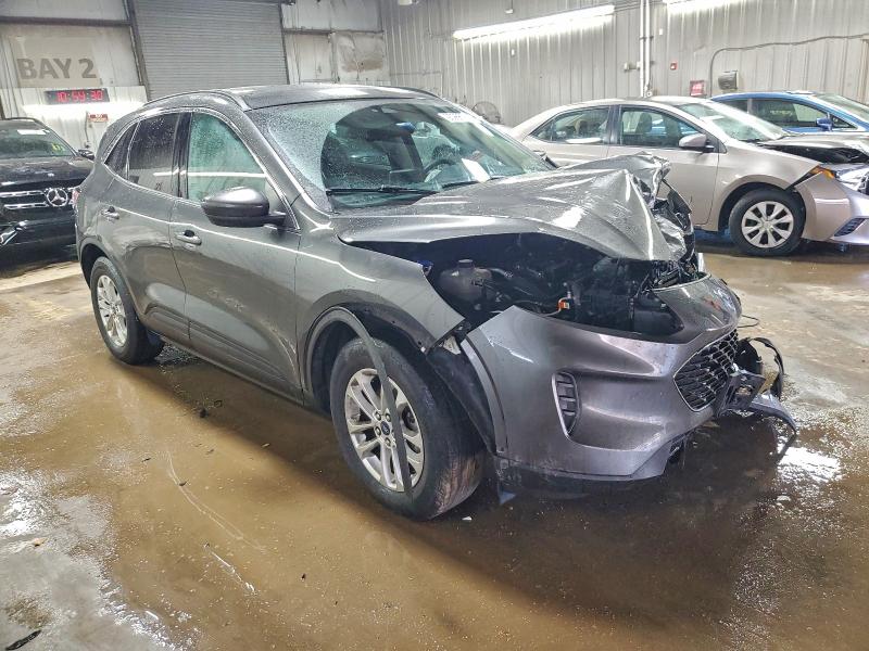 Фото 4 - FORD ESCAPE