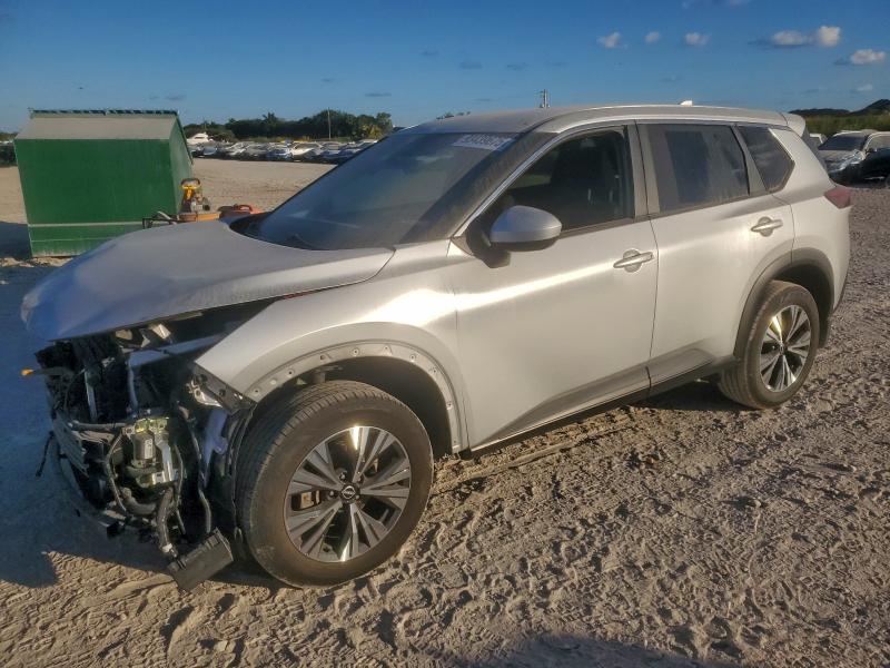 Фото 1 - NISSAN ROGUE