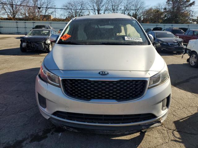 Фото 5 - KIA SEDONA