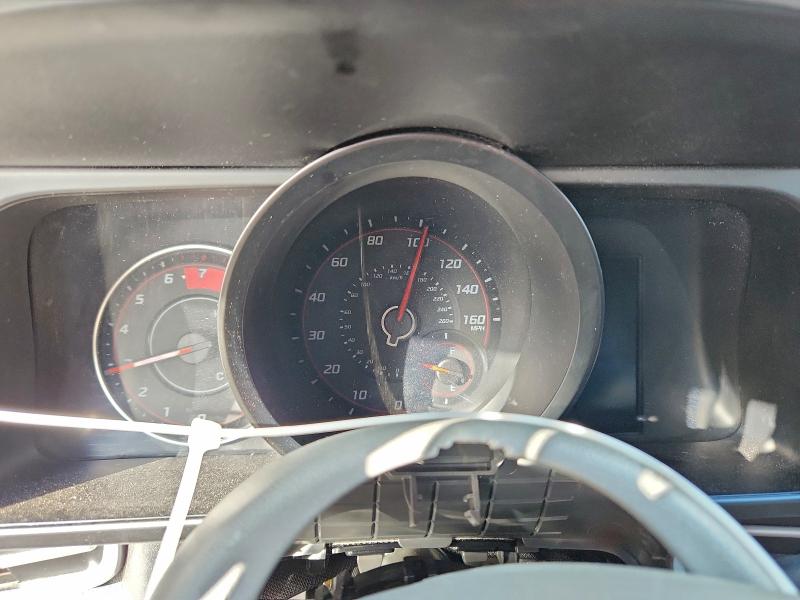 Фото 9 - HYUNDAI ELANTRA