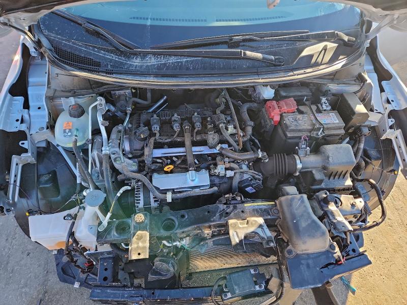 Фото 11 - NISSAN VERSA