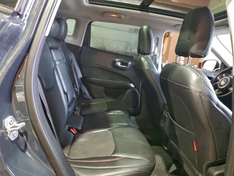 Фото 11 - JEEP COMPASS