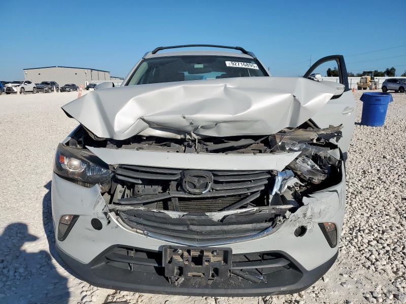 Фото 12 - MAZDA CX-3