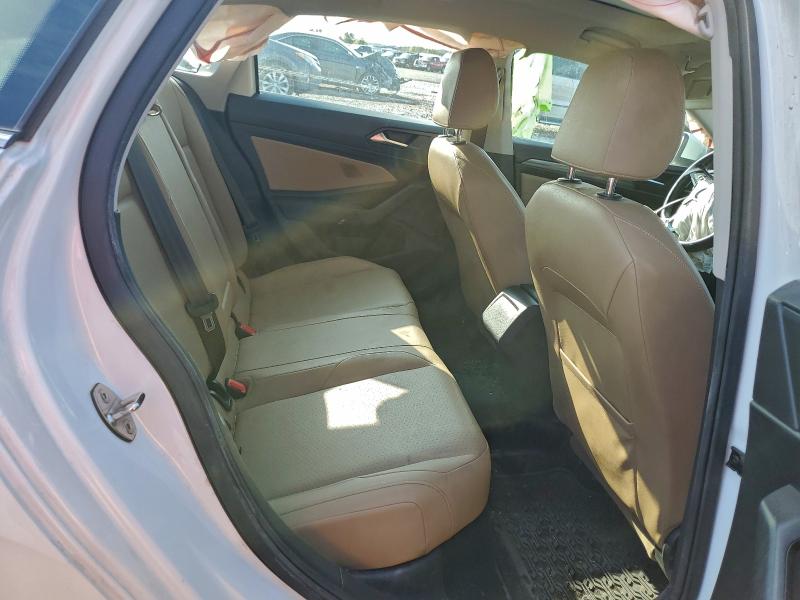 Фото 10 - VOLKSWAGEN JETTA