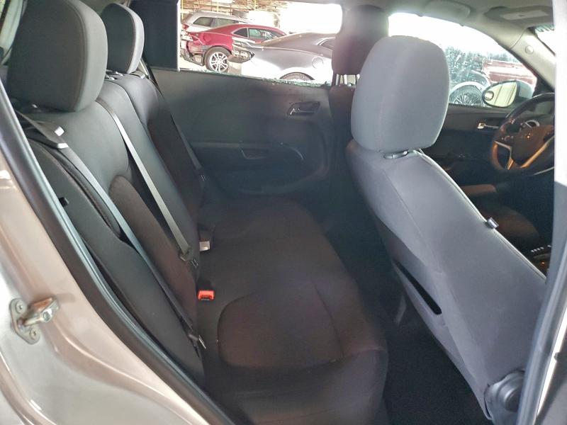 Фото 10 - CHEVROLET SONIC