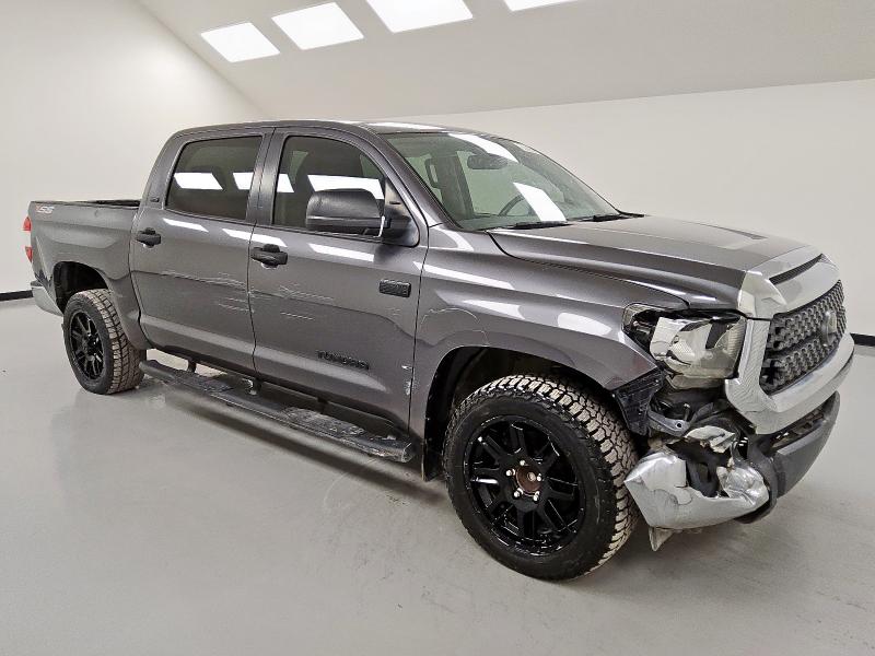 Фото 4 - TOYOTA TUNDRA