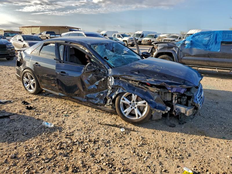 Фото 4 - AUDI A4