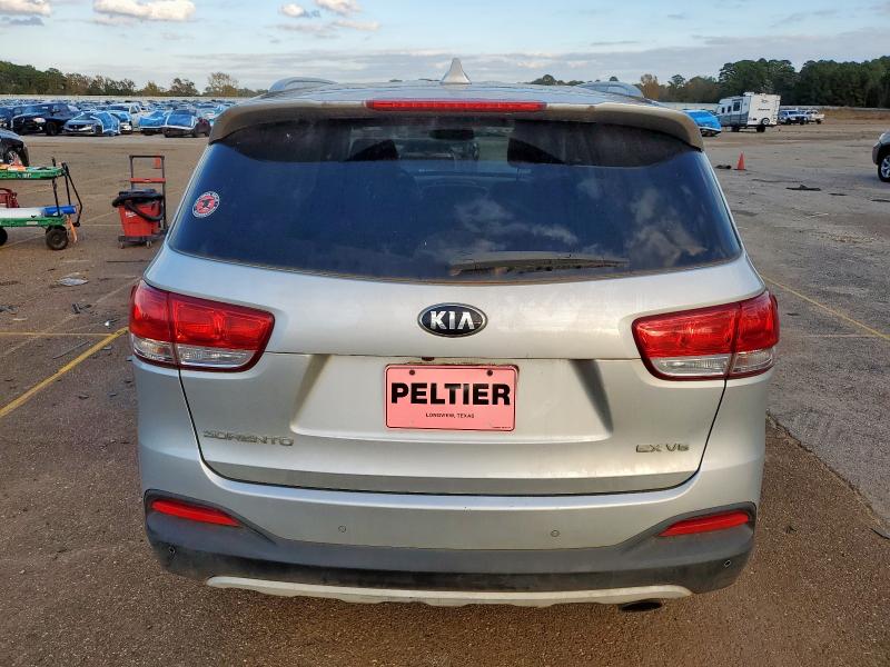 Фото 6 - KIA SORENTO