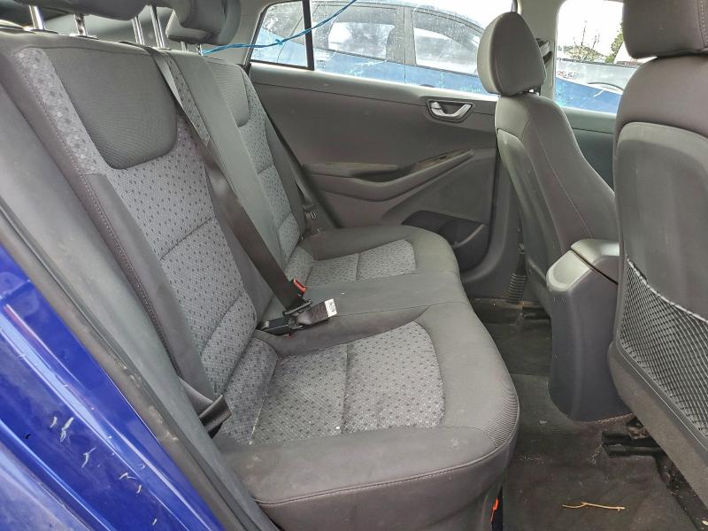 Фото 10 - HYUNDAI IONIQ