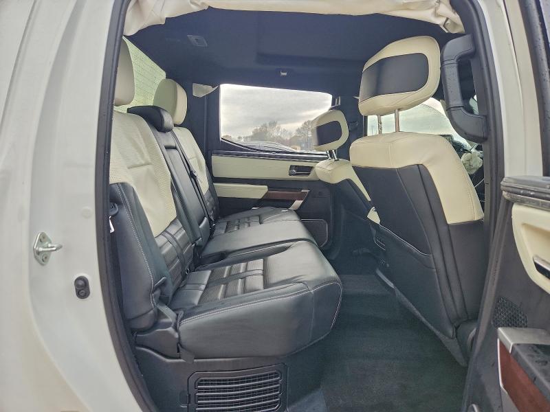 Фото 10 - TOYOTA TUNDRA