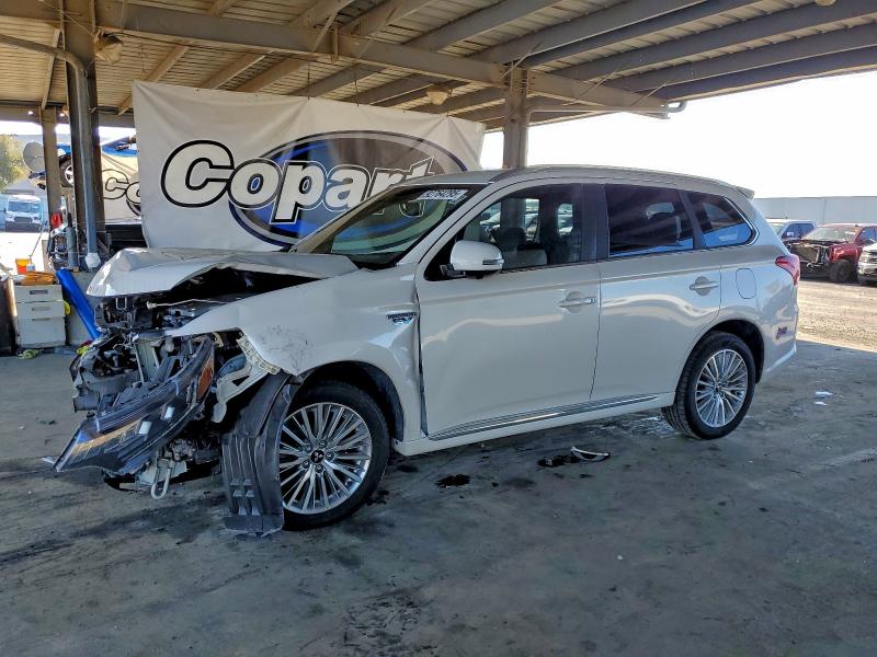 Фото 1 - MITSUBISHI OUTLANDER