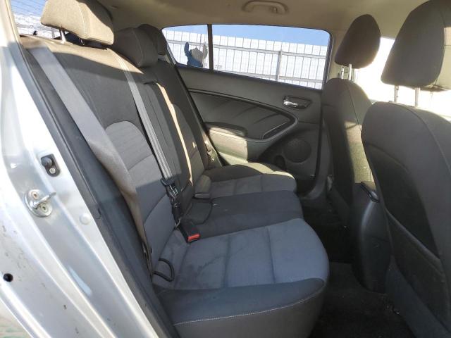 Фото 10 - KIA FORTE