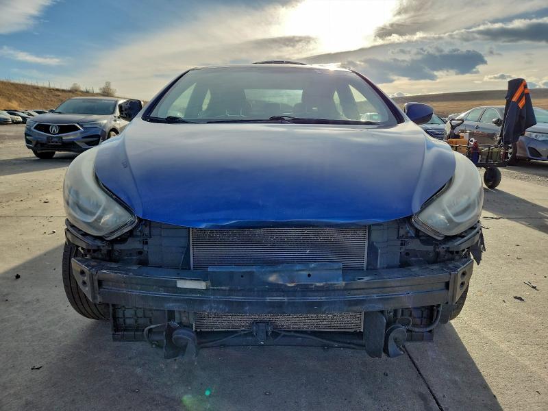 Фото 5 - HYUNDAI ELANTRA