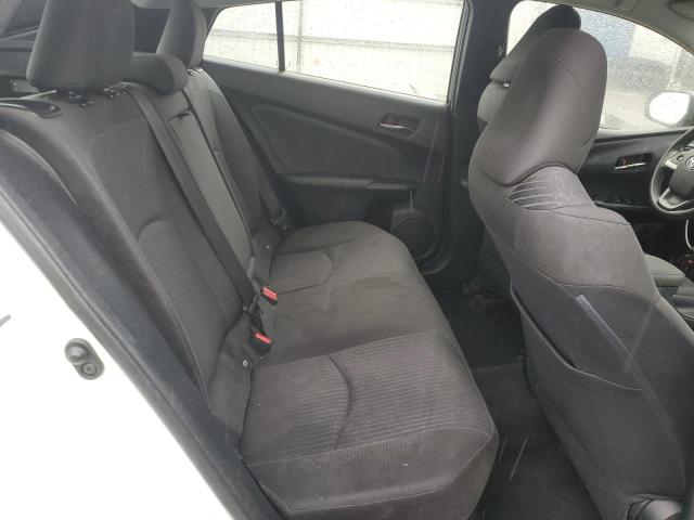 Фото 10 - TOYOTA PRIUS