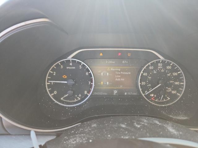 Фото 9 - NISSAN MAXIMA