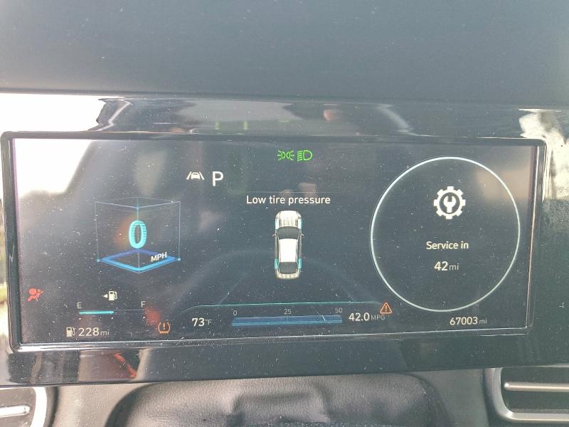 Фото 9 - HYUNDAI ELANTRA