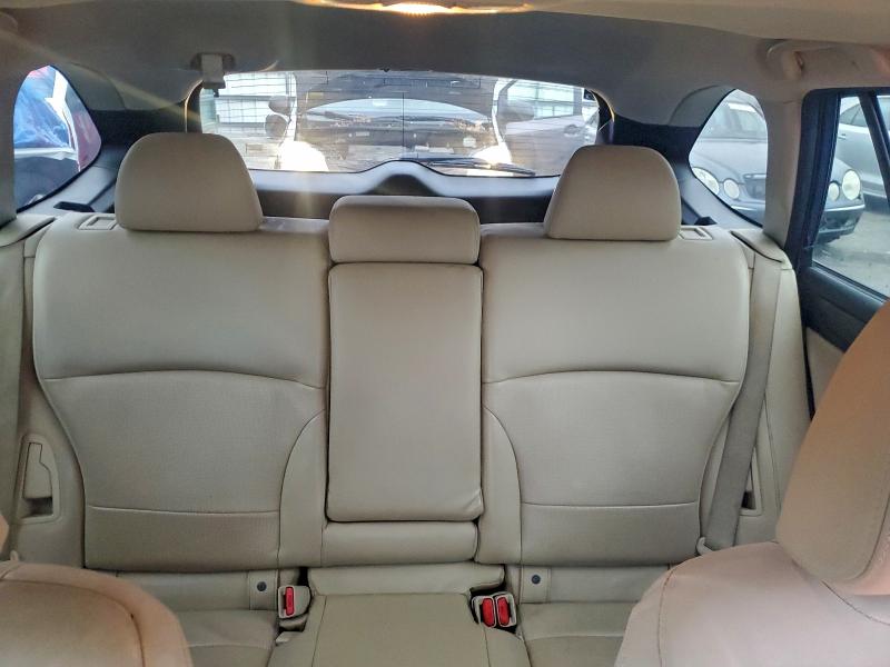 Фото 10 - SUBARU OUTBACK