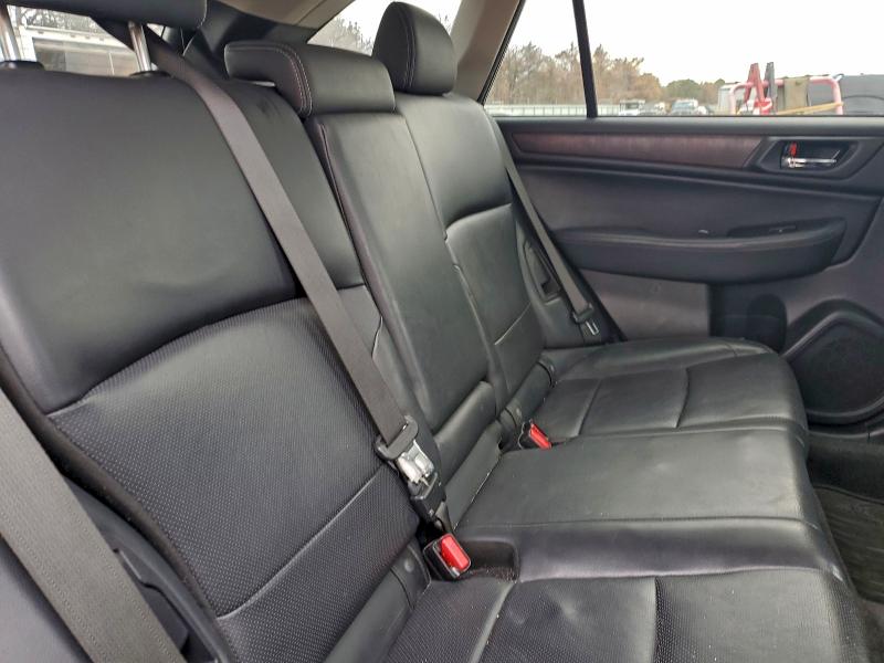 Фото 11 - SUBARU OUTBACK