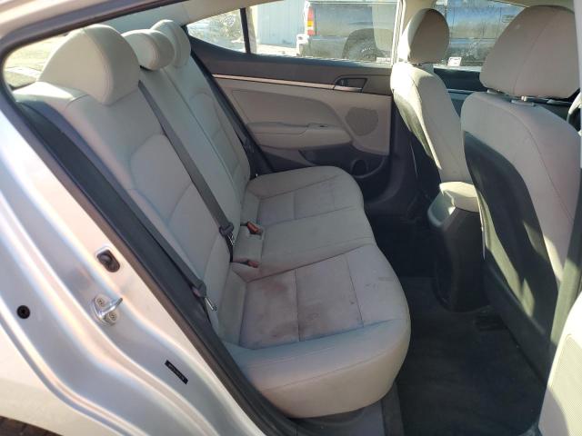 Фото 10 - HYUNDAI ELANTRA