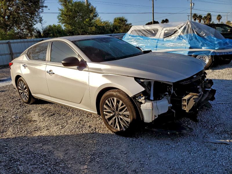 Фото 4 - NISSAN ALTIMA