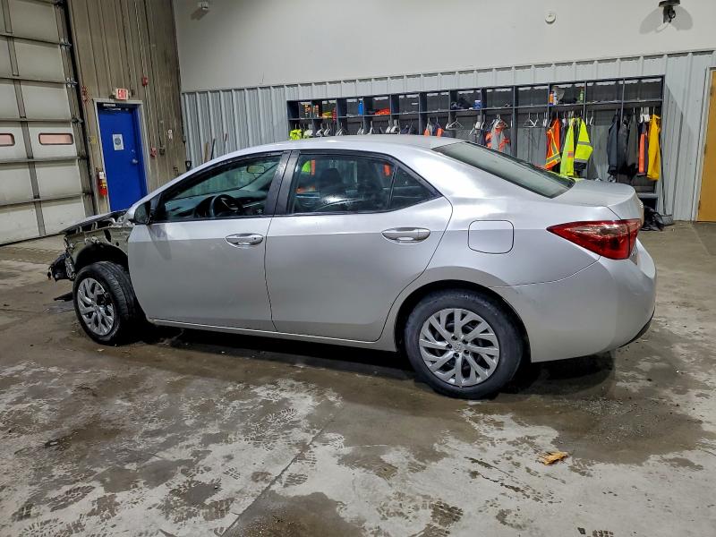 Фото 2 - TOYOTA COROLLA