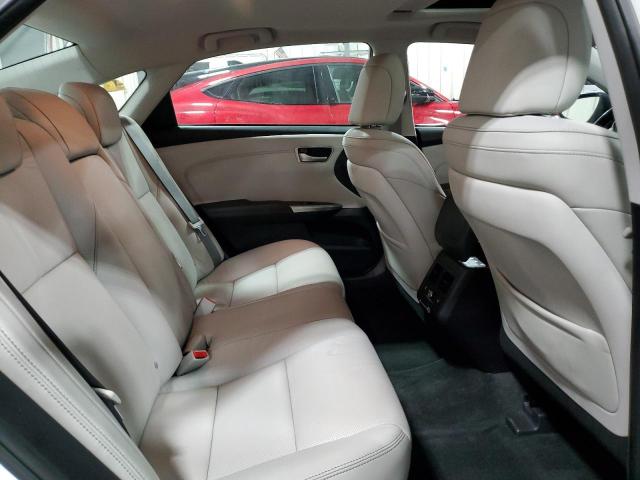 Фото 10 - TOYOTA AVALON