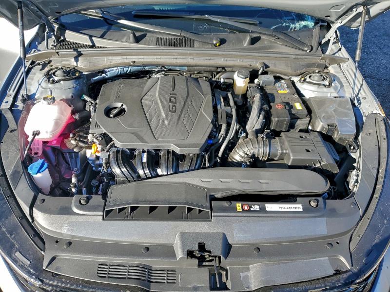 Фото 11 - KIA K5