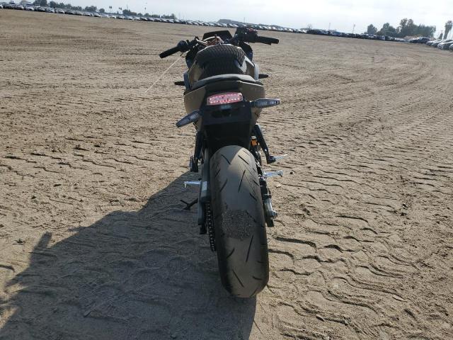 SUZUKI GSX800 F 2025