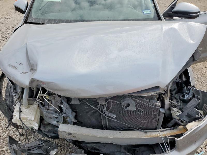 Фото 12 - TOYOTA HIGHLANDER