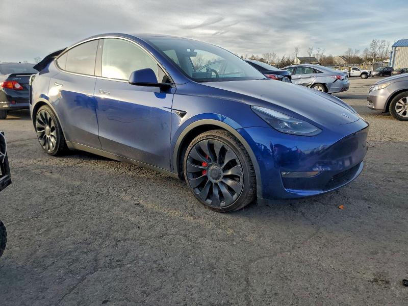 Фото 4 - TESLA MODEL Y