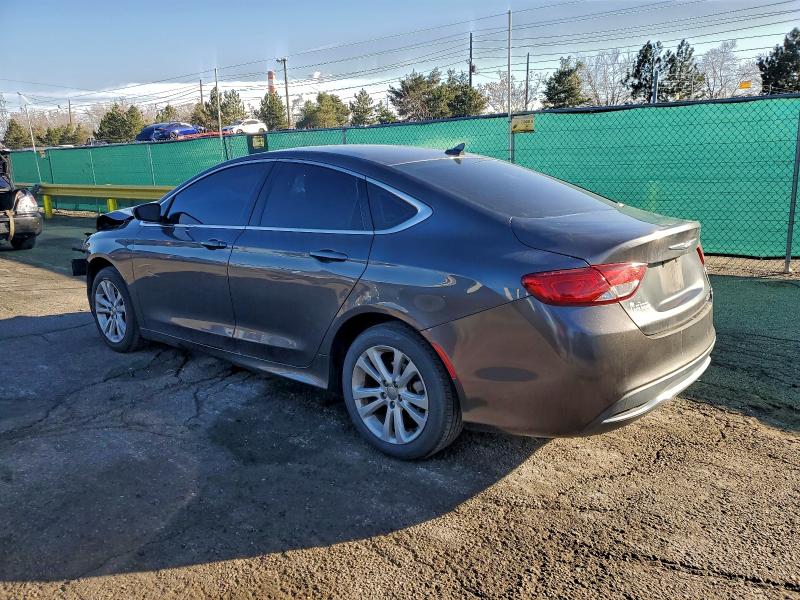 Фото 2 - CHRYSLER 200